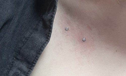 PROPAGANDA TATTOO & PIERCING | Studio tatuażu i piercingu Poznań. Sklep z biżuteria do piercingu Poznań. Szkolenia i kurs piercinu Poznań. Laserowe usuwanie tatuażu i makijażu permanentnego Poznań - Jack Vader. Zdejmowanie szwów. Piegi permanentne. Pomoc piercingowa - Tauay Piercing. Biżuteria ozdobna do piercing. Tatuaże realistyka, komiks, oldschool.