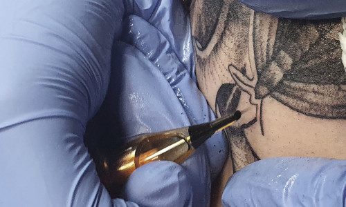 PROPAGANDA TATTOO & PIERCING | Studio tatuażu i piercingu Poznań. Sklep z biżuteria do piercingu Poznań. Szkolenia i kurs piercinu Poznań. Laserowe usuwanie tatuażu i makijażu permanentnego Poznań - Jack Vader. Zdejmowanie szwów. Piegi permanentne. Pomoc piercingowa - Tauay Piercing. Biżuteria ozdobna do piercing. Tatuaże realistyka, komiks, oldschool.