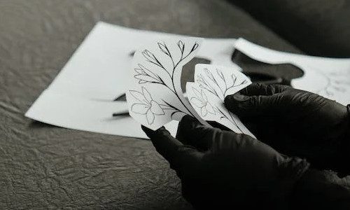 PROPAGANDA TATTOO & PIERCING | Studio tatuażu i piercingu Poznań. Sklep z biżuteria do piercingu Poznań. Szkolenia i kurs piercinu Poznań. Laserowe usuwanie tatuażu i makijażu permanentnego Poznań - Jack Vader. Zdejmowanie szwów. Piegi permanentne. Pomoc piercingowa - Tauay Piercing